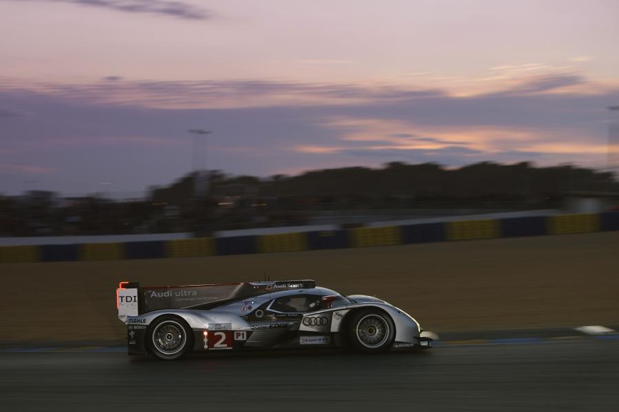  Audi R18 TDI Ultra Le Mans 24hr 2011 года  (фото 23 из 108)